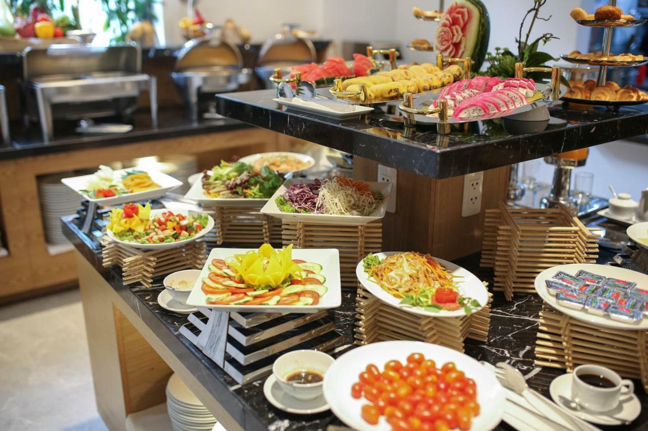 Clivia Hotel & Suite Da Nang Buitenkant foto