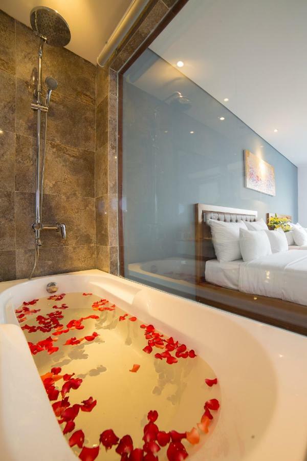 Clivia Hotel & Suite Da Nang Buitenkant foto