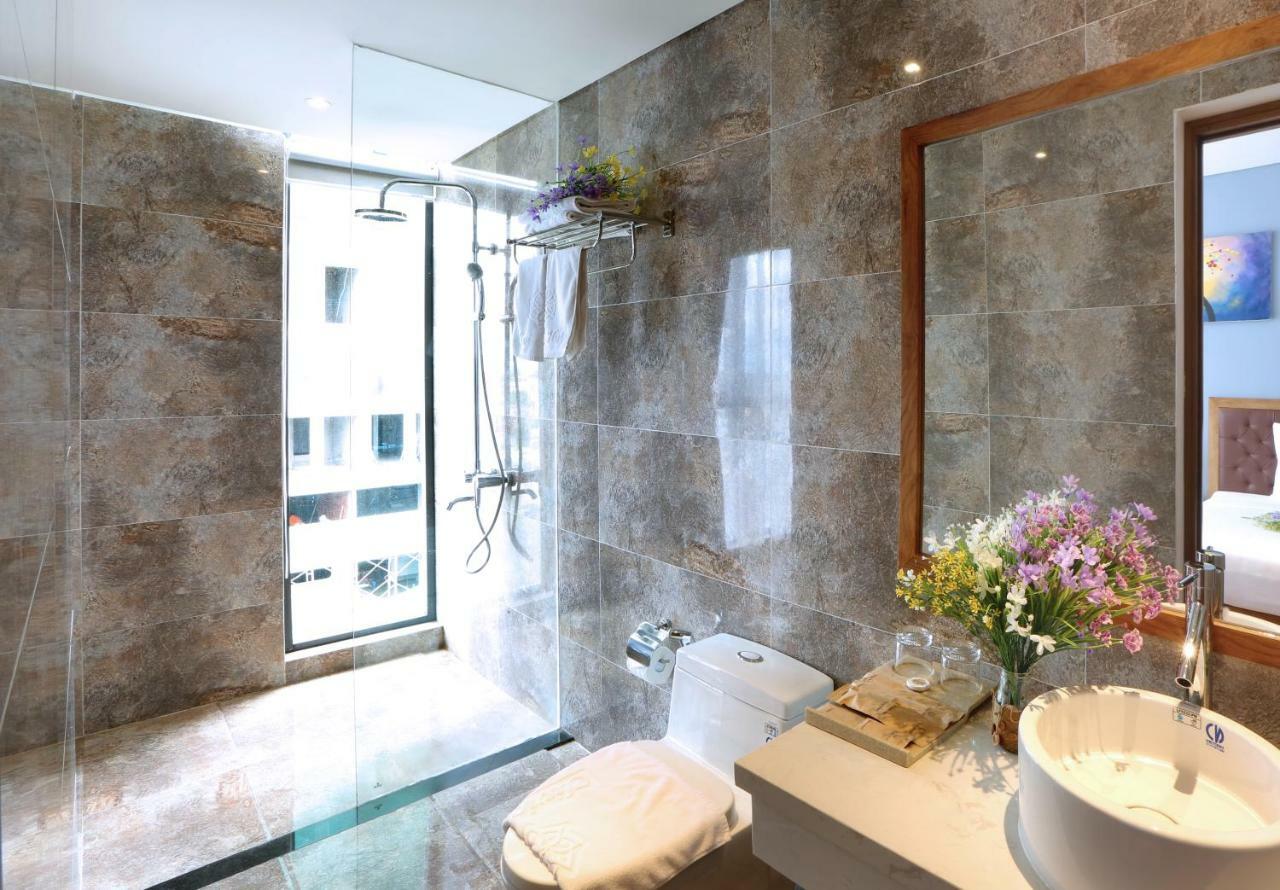 Clivia Hotel & Suite Da Nang Buitenkant foto